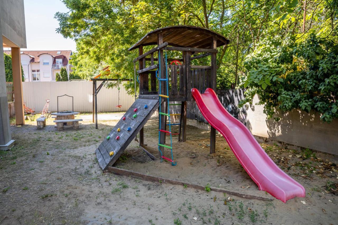 László Apartman - Hajdúszoboszló Hajduszoboszlo Exterior foto